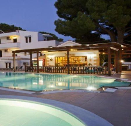 Апарт отель Pefkos Filoxenia Pefki  Экстерьер фото